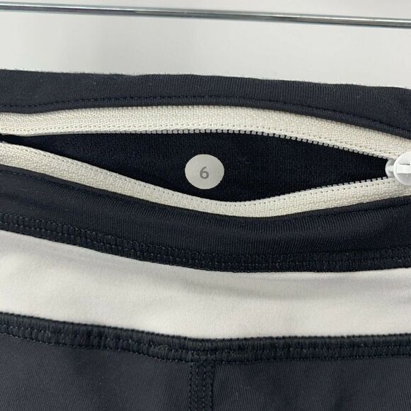Lululemon Run Inspire Crop II Black Yoga Pants 6 - Picture 5 of 6